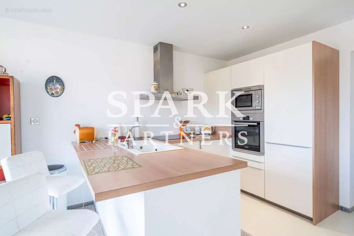 Appartement à ROQUEBRUNE-CAP-MARTIN