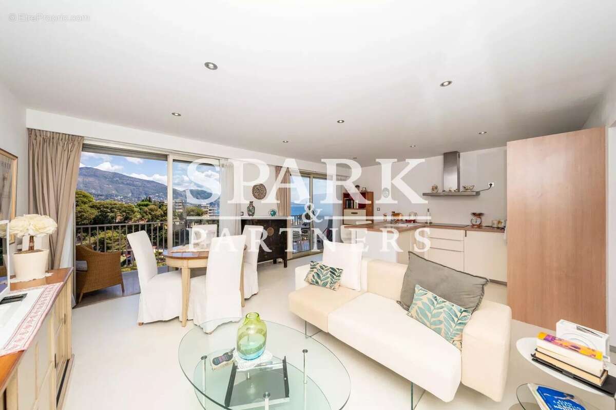 Appartement à ROQUEBRUNE-CAP-MARTIN