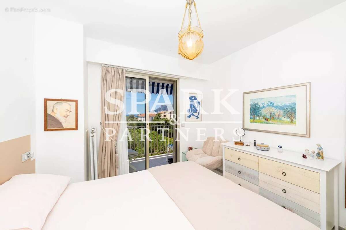 Appartement à ROQUEBRUNE-CAP-MARTIN