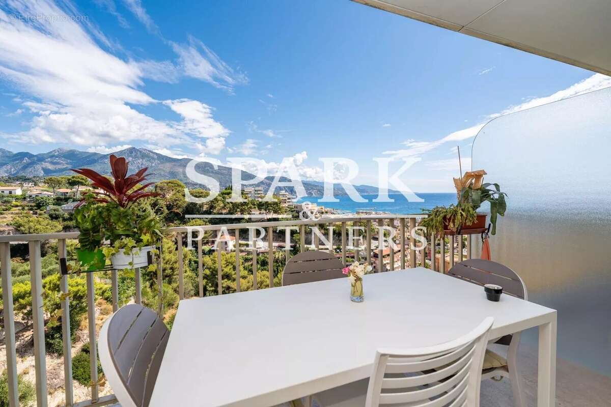 Appartement à ROQUEBRUNE-CAP-MARTIN