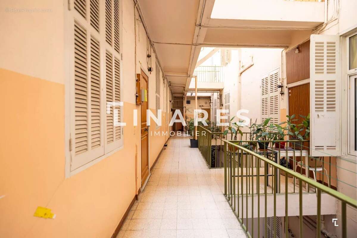 Appartement à MARSEILLE-7E