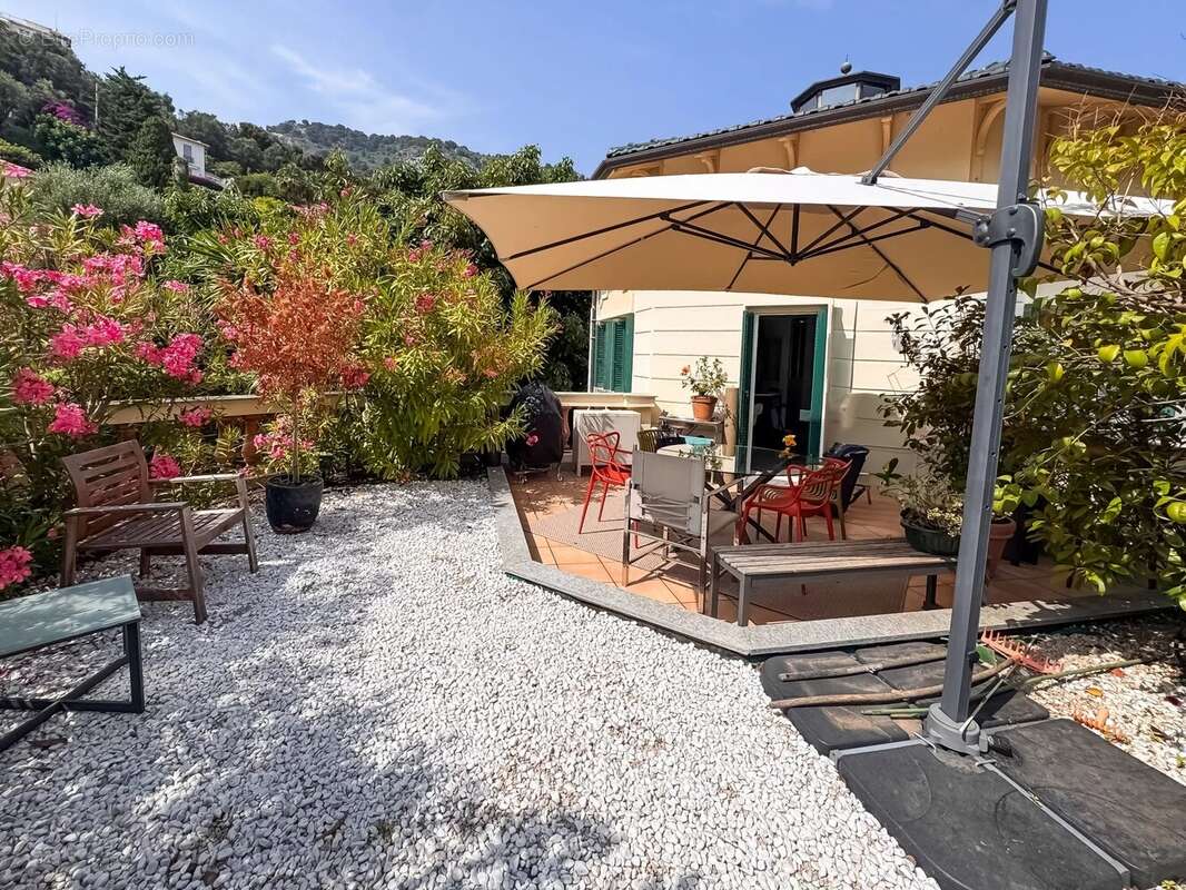 Appartement à BEAULIEU-SUR-MER