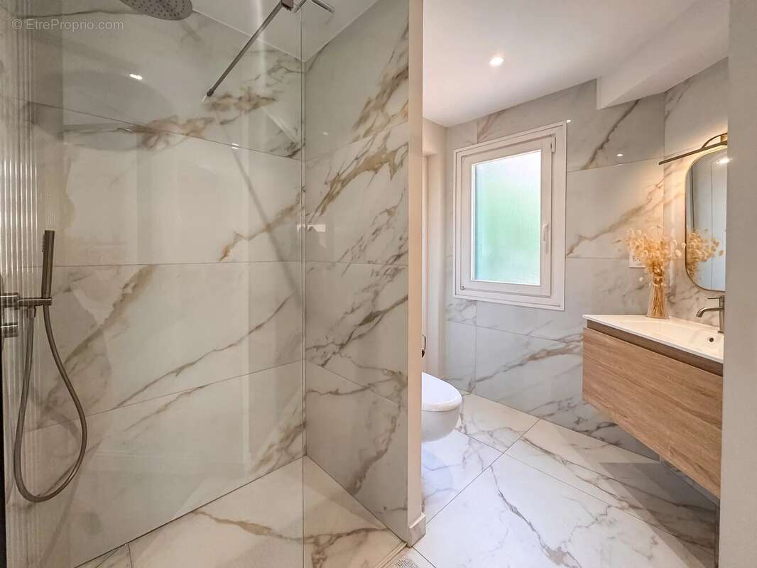 Appartement à BEAULIEU-SUR-MER