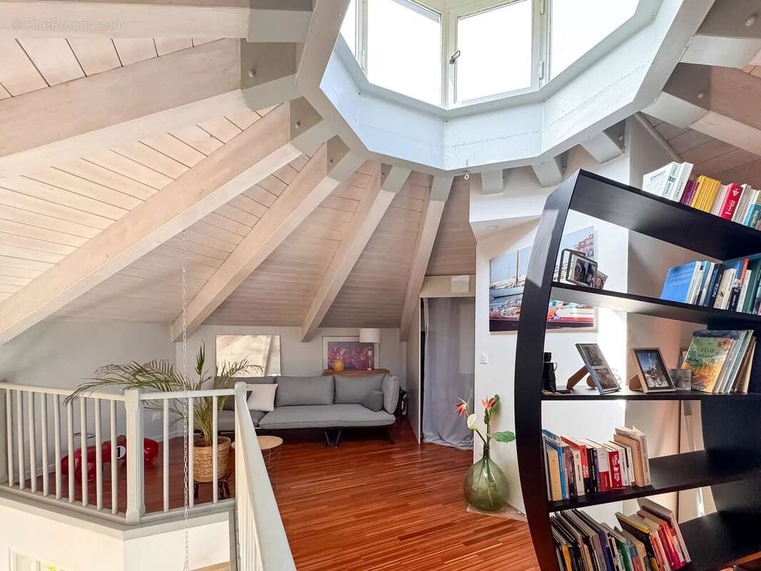 Appartement à BEAULIEU-SUR-MER