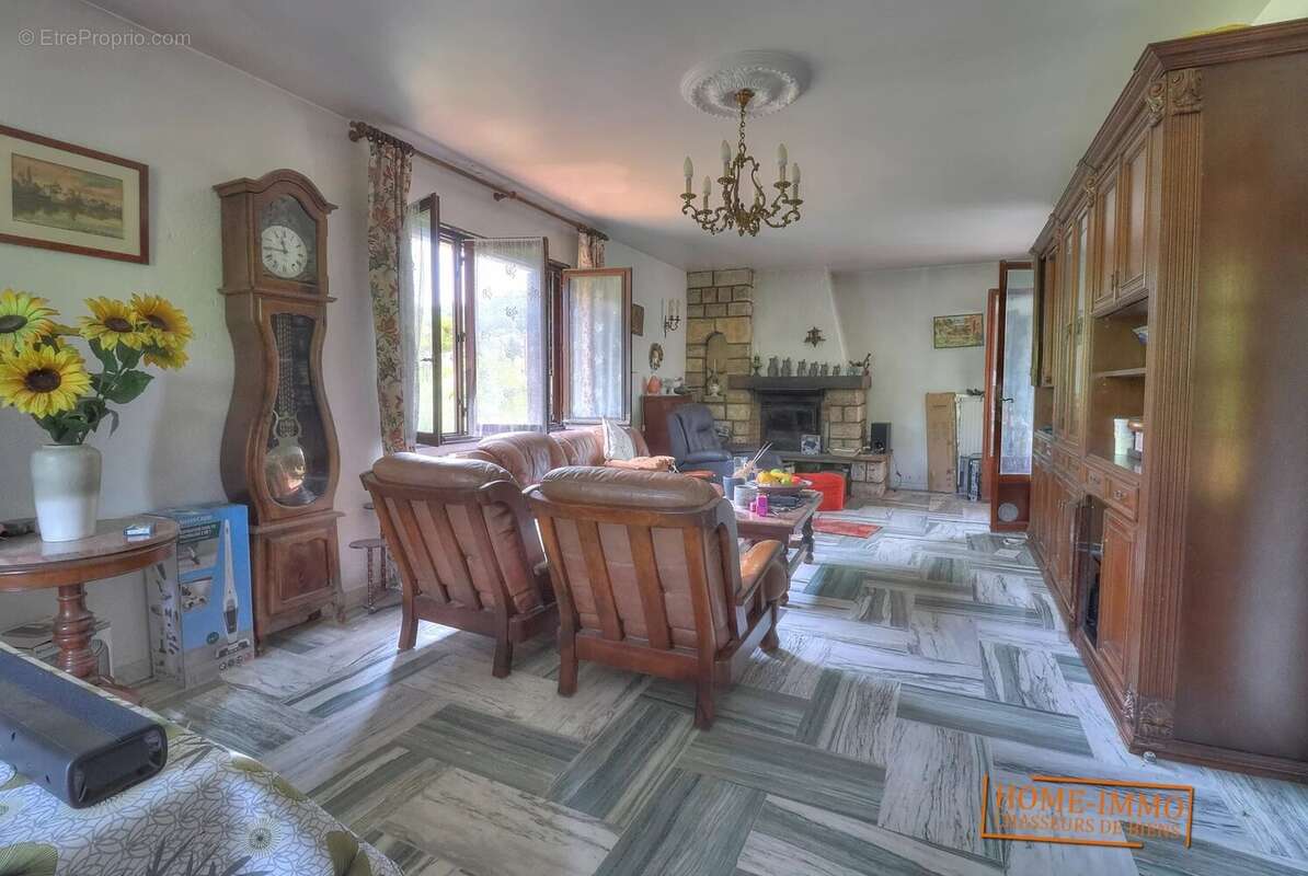 Maison à MOUANS-SARTOUX