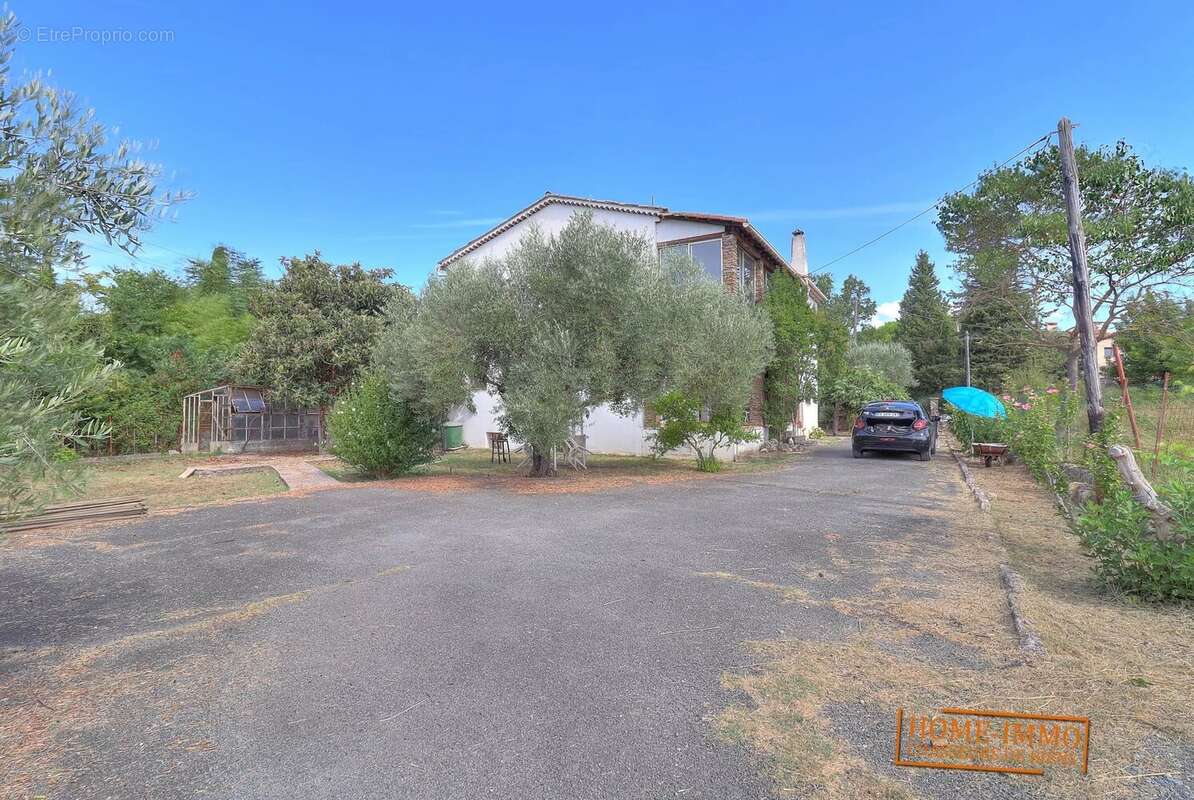 Maison à MOUANS-SARTOUX