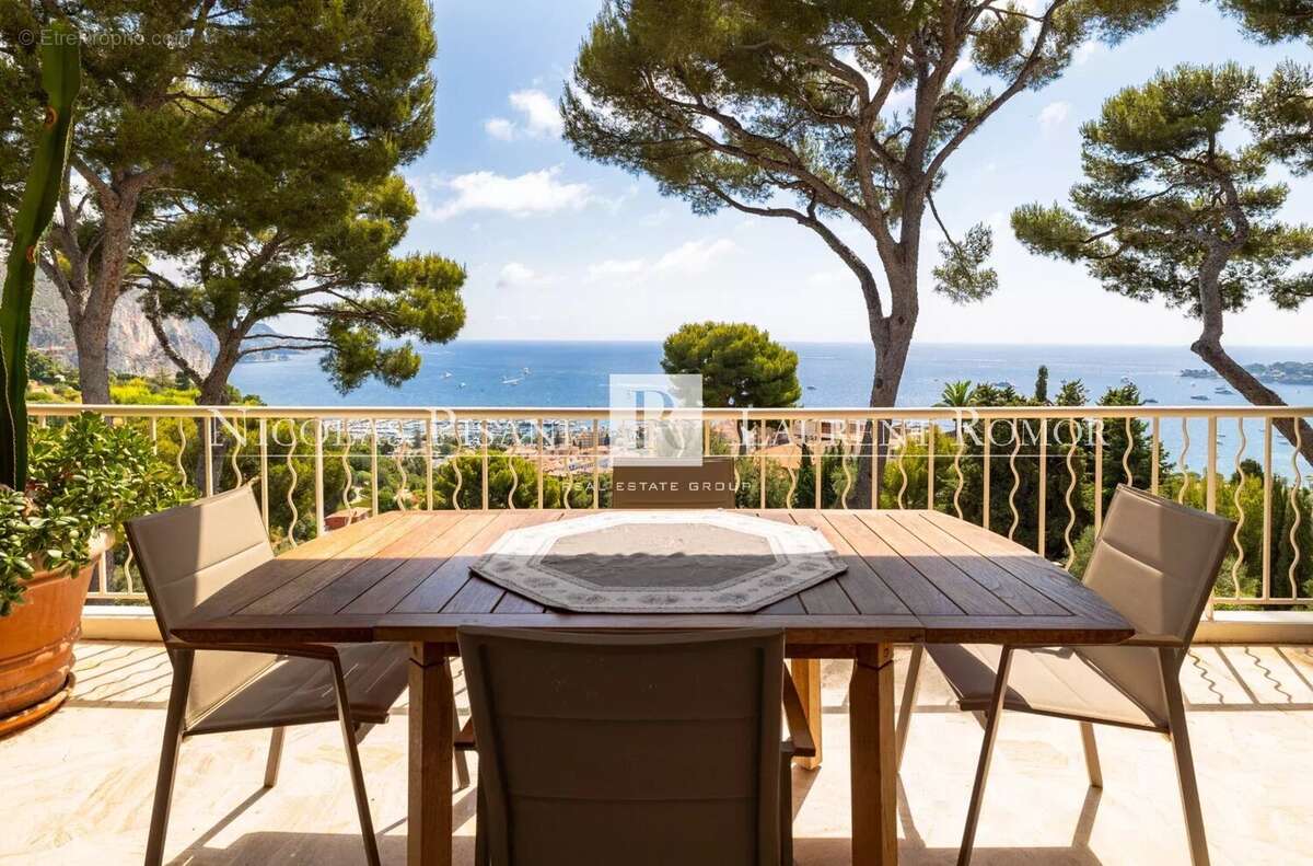 Appartement à VILLEFRANCHE-SUR-MER
