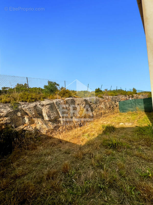 Appartement à LANCON-PROVENCE