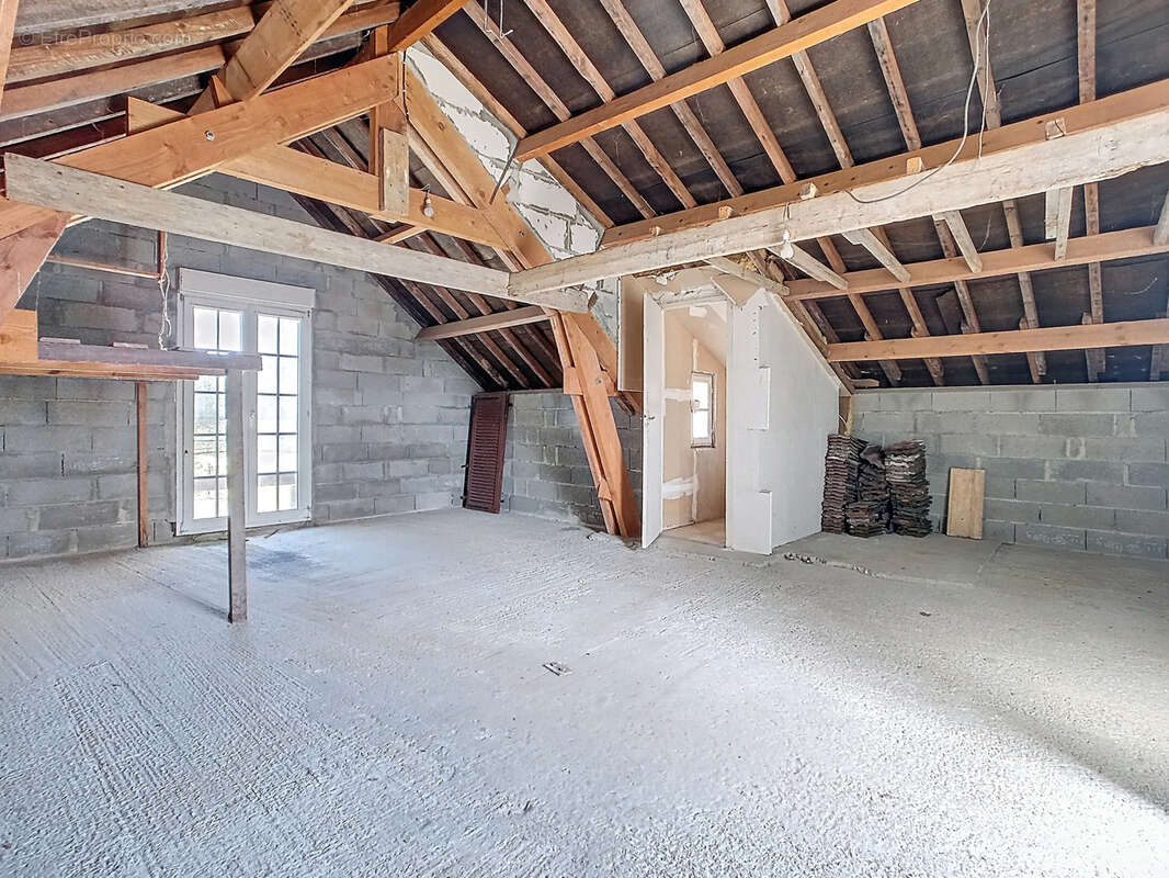 Maison à VILLERS-BOCAGE