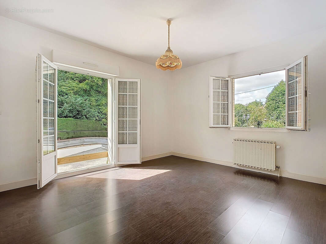 Maison à VILLERS-BOCAGE