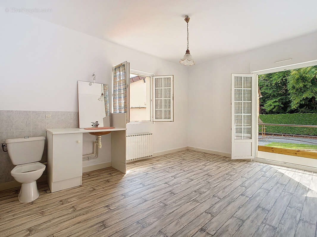 Maison à VILLERS-BOCAGE