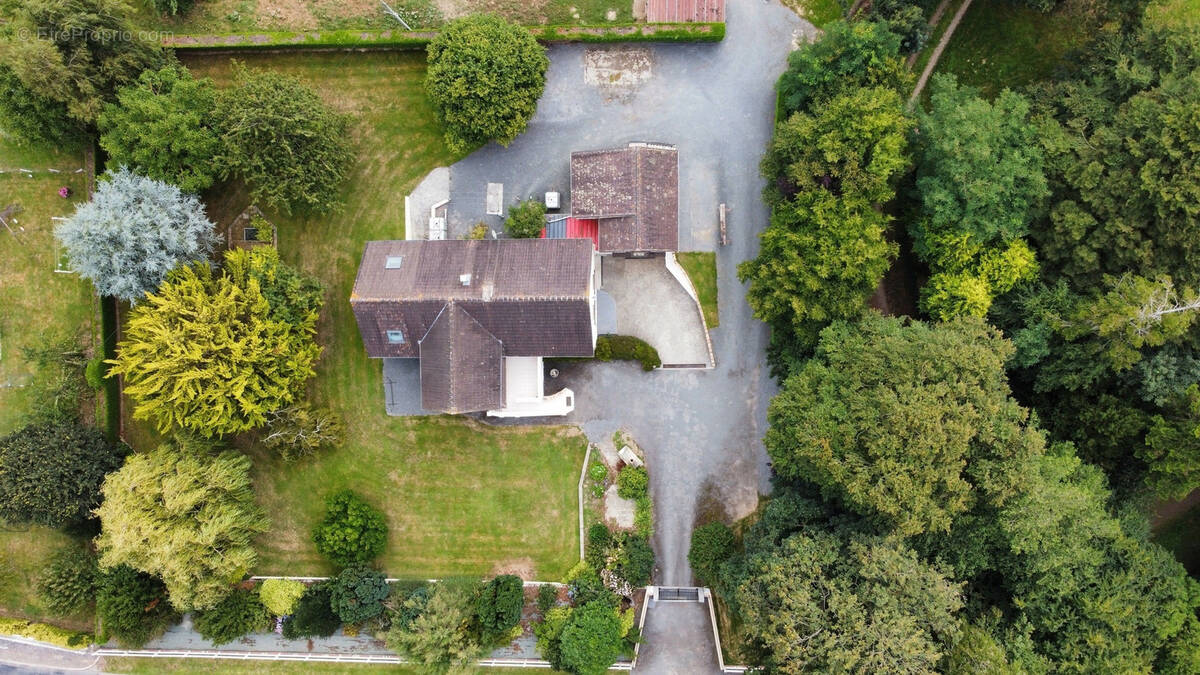 Maison à VILLERS-BOCAGE