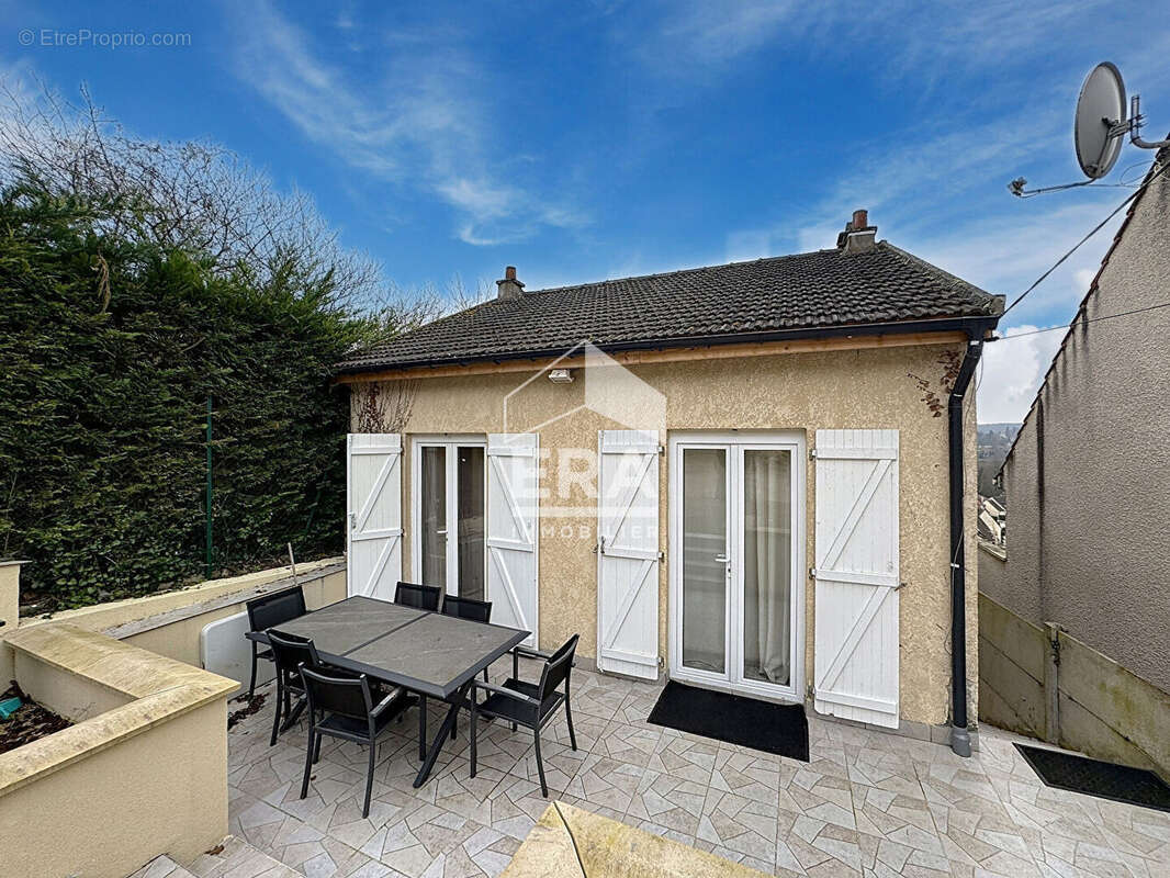 Maison à CHAUMONTEL