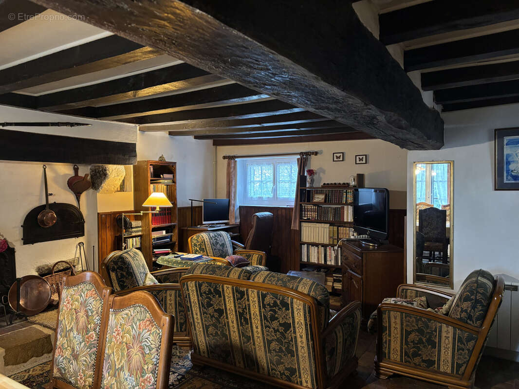 Maison à MONTGIVRAY