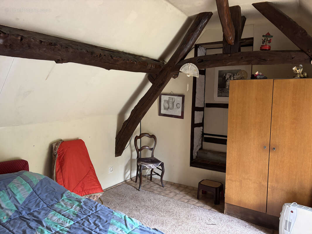 Maison à MONTGIVRAY