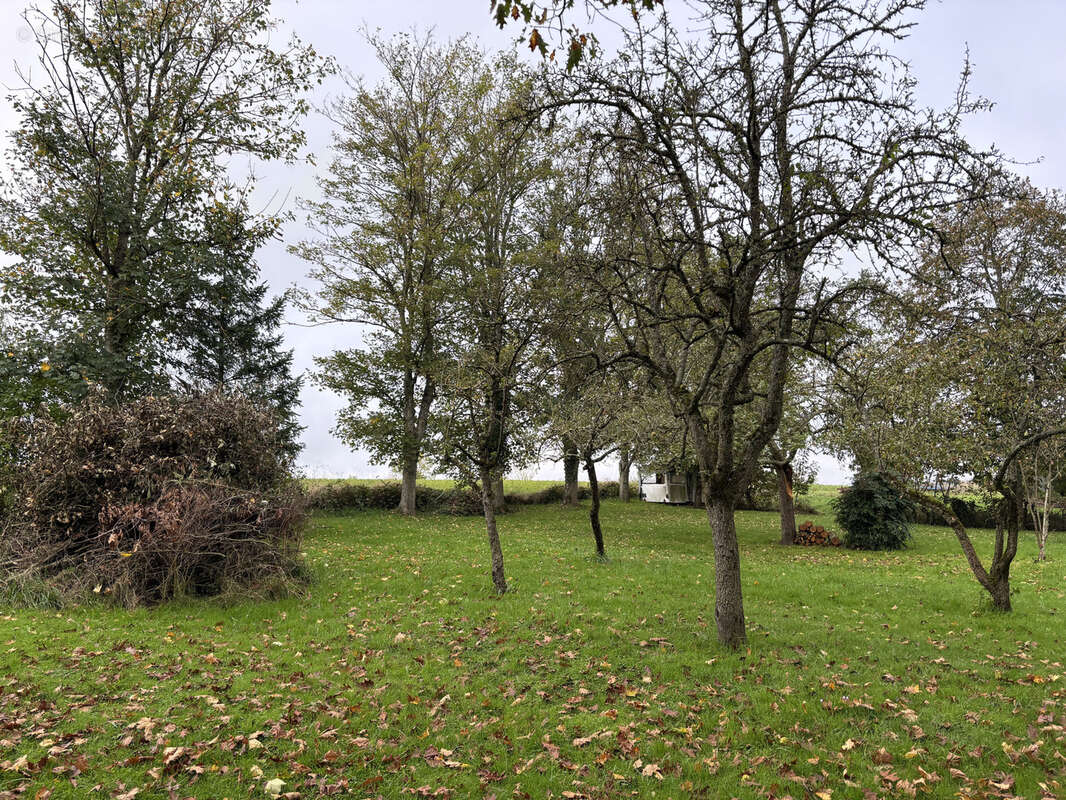 Maison à MONTGIVRAY