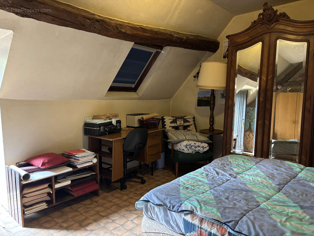 Maison à MONTGIVRAY