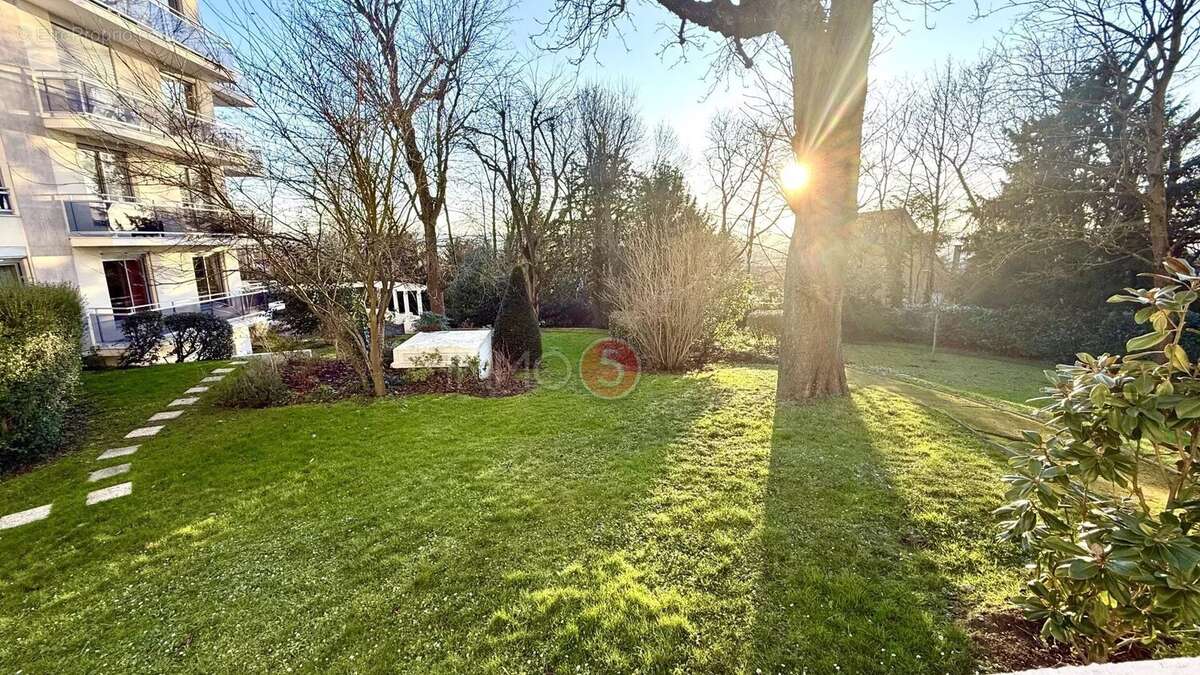 Appartement à LE RAINCY