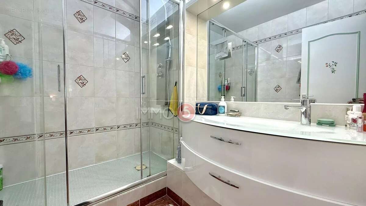 Appartement à LE RAINCY