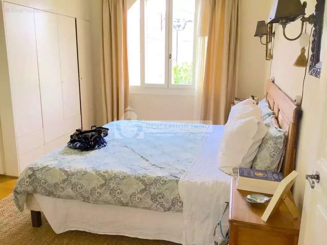 Maison à FONTVIEILLE