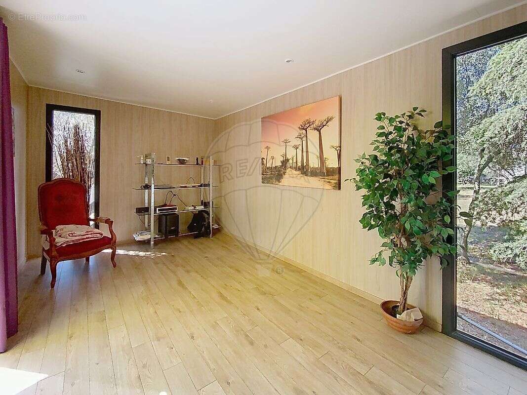 Maison à SAINT-QUENTIN-LA-POTERIE