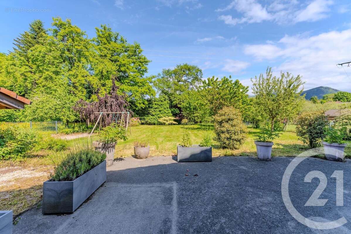 Maison à SAINT-PAUL-EN-CHABLAIS