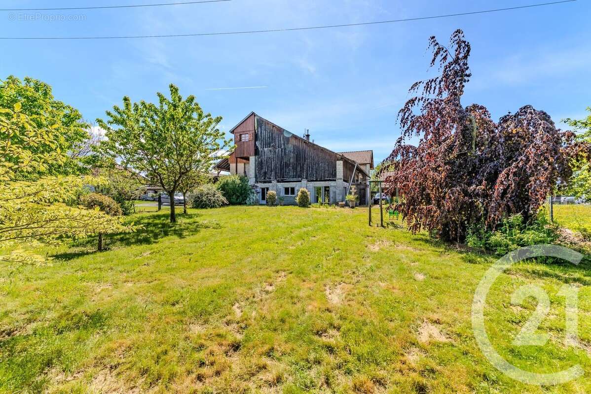 Maison à SAINT-PAUL-EN-CHABLAIS