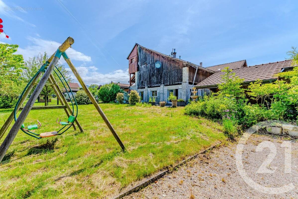 Maison à SAINT-PAUL-EN-CHABLAIS