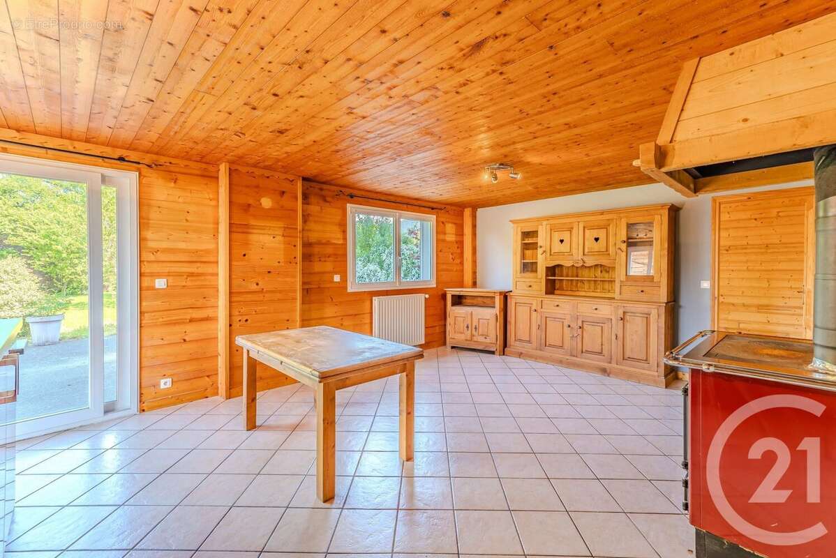 Maison à SAINT-PAUL-EN-CHABLAIS