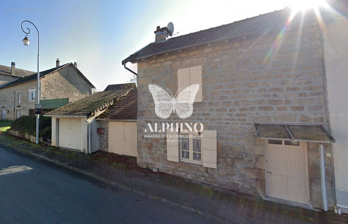 Maison à PEYRAT-LE-CHATEAU