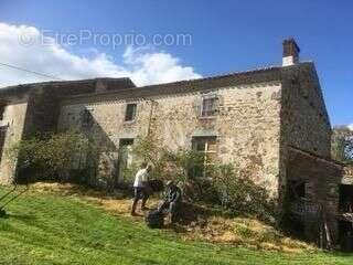 Maison à SAINT-OUEN-SUR-GARTEMPE