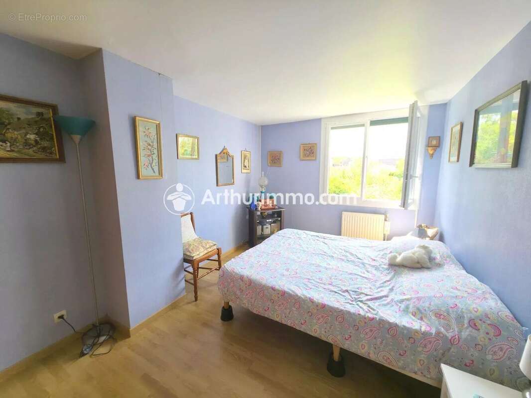 Maison à SAVIGNY-LE-TEMPLE