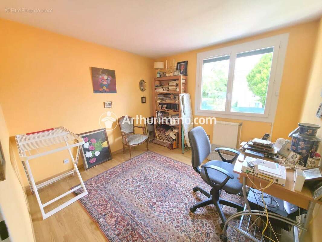 Maison à SAVIGNY-LE-TEMPLE