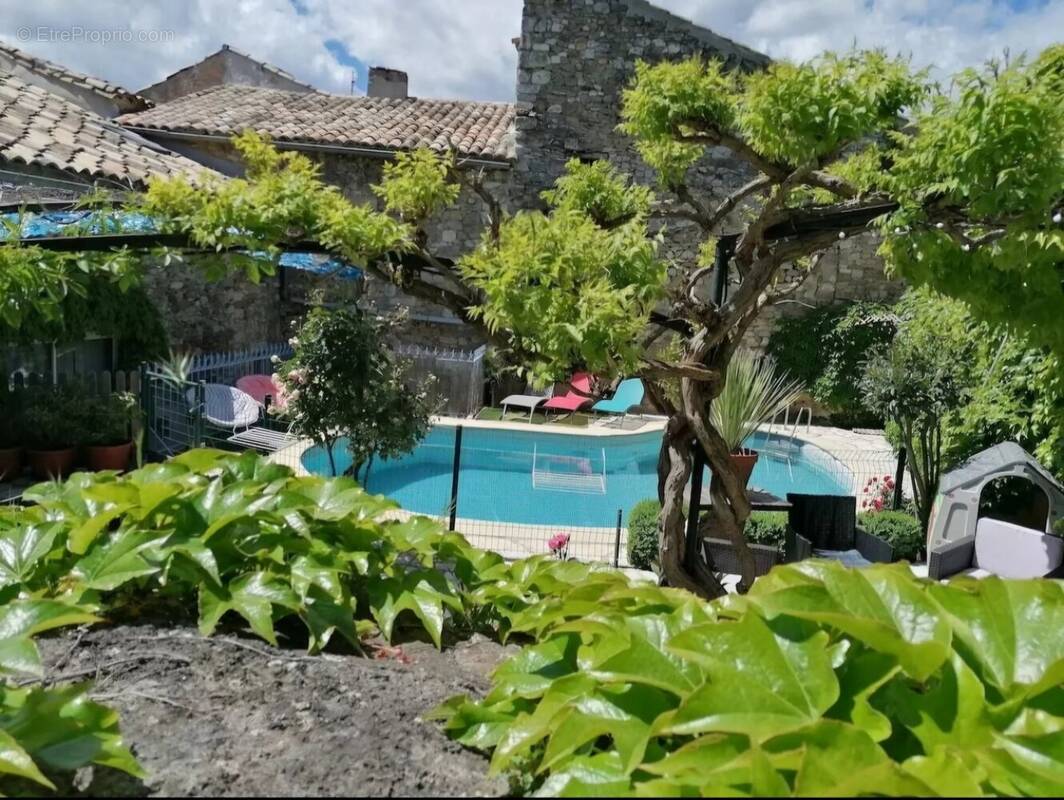 Maison à SAINT-MARCEL-D&#039;ARDECHE