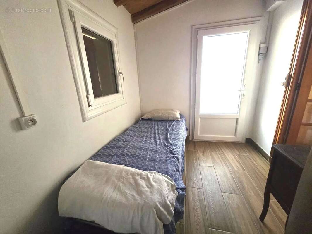 Appartement à MONACIA-D&#039;AULLENE