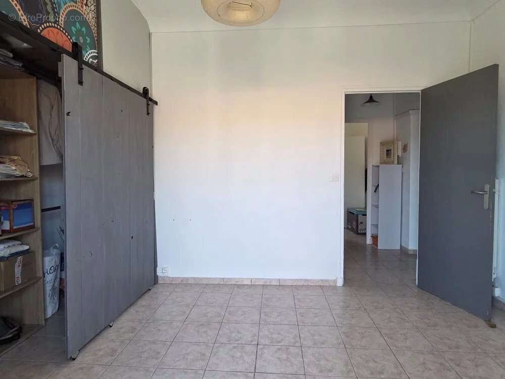 Appartement à MONACIA-D&#039;AULLENE