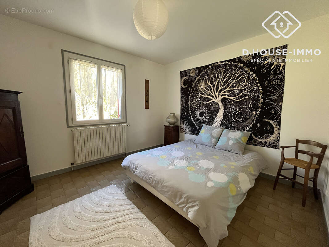 Maison à CHAMPAGNAC-DE-BELAIR