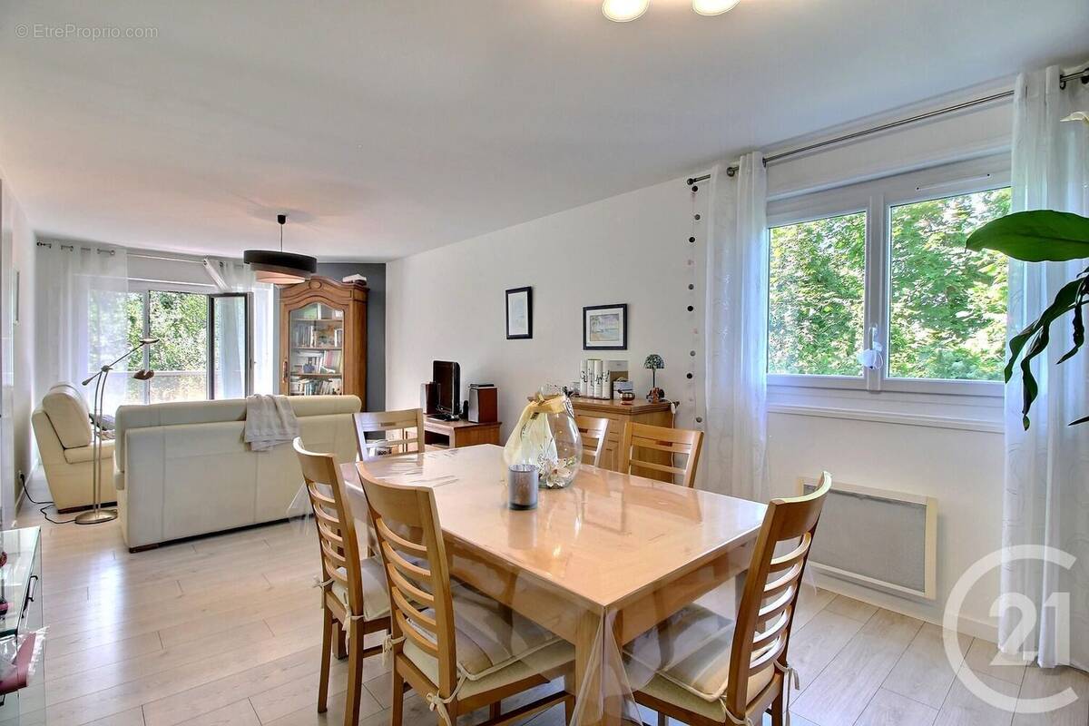 Appartement à THONON-LES-BAINS