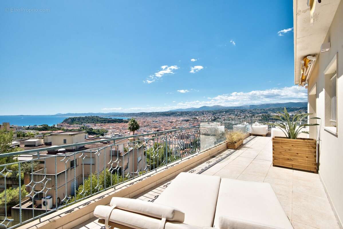Appartement à NICE
