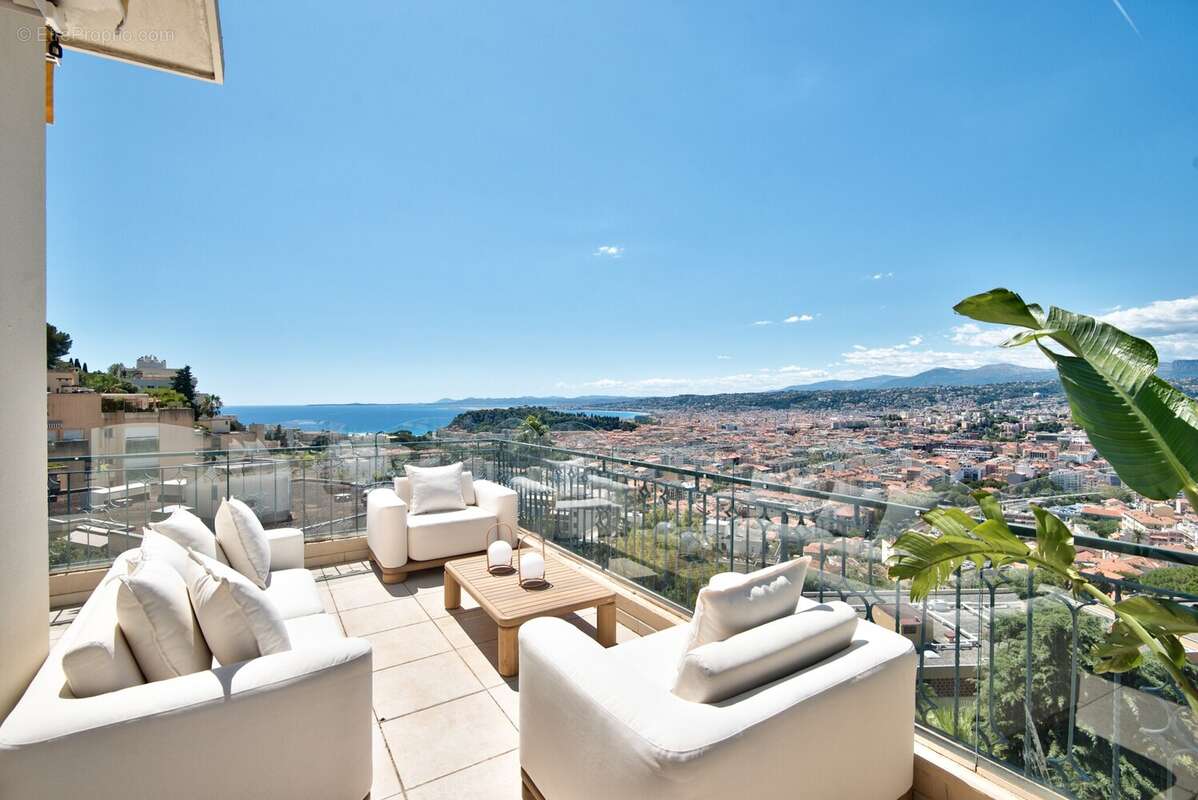 Appartement à NICE