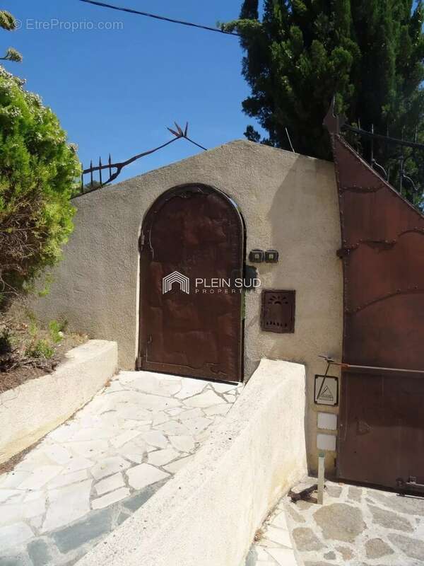 Maison à MOUANS-SARTOUX