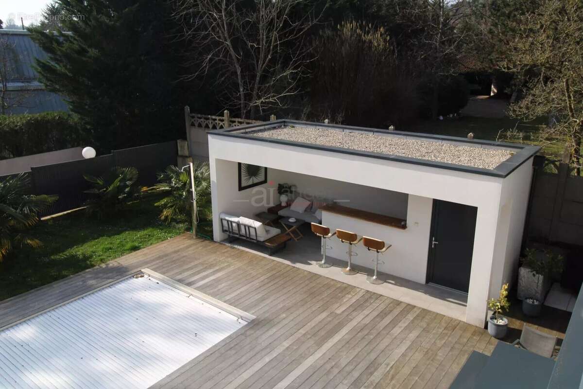 Maison à COLLONGES-AU-MONT-D&#039;OR