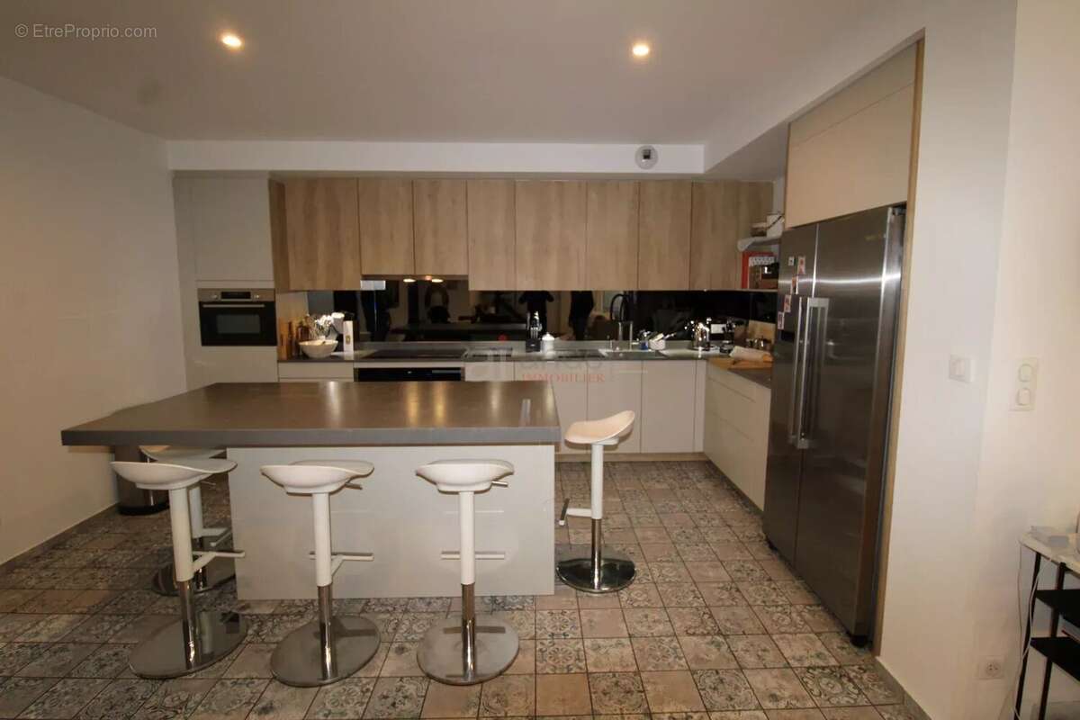 Maison à COLLONGES-AU-MONT-D&#039;OR