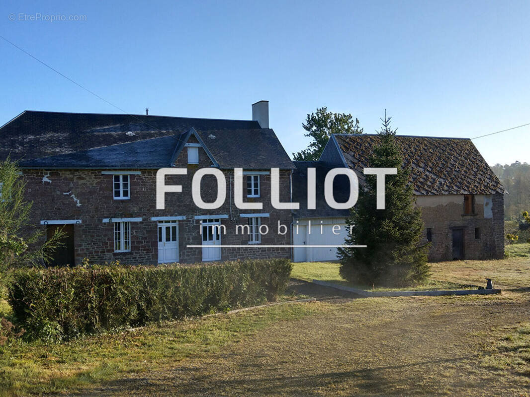 Maison à NOTRE-DAME-DE-CENILLY