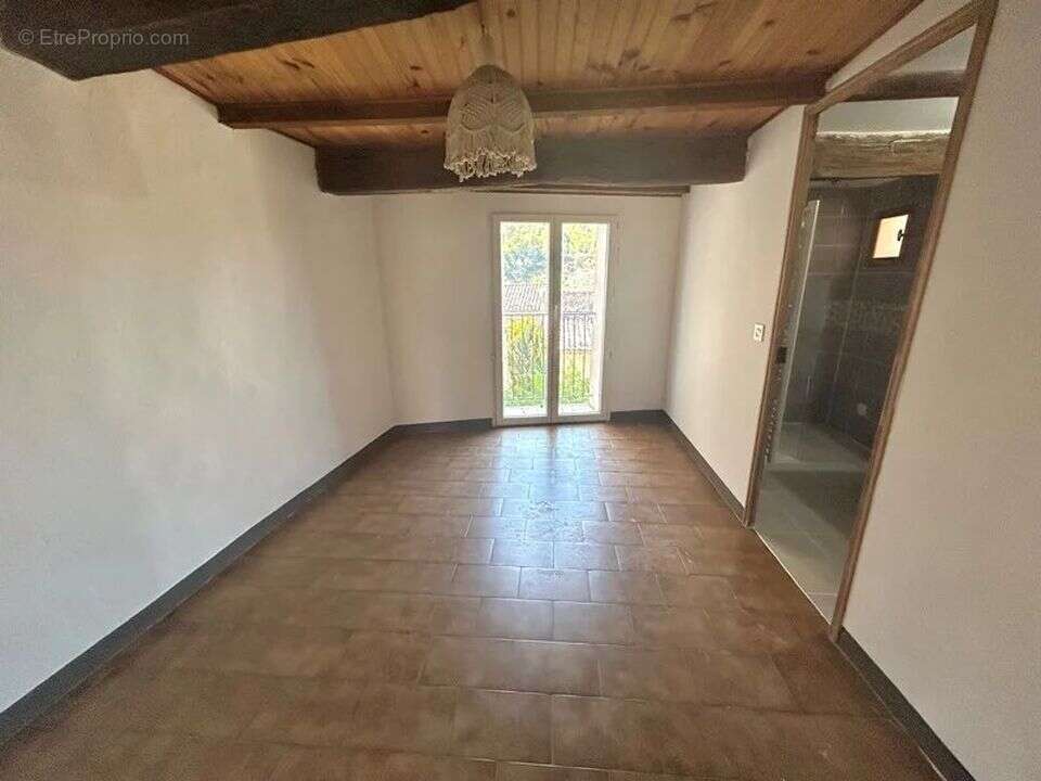 Maison à SAINT-MARTIN-DE-BROMES