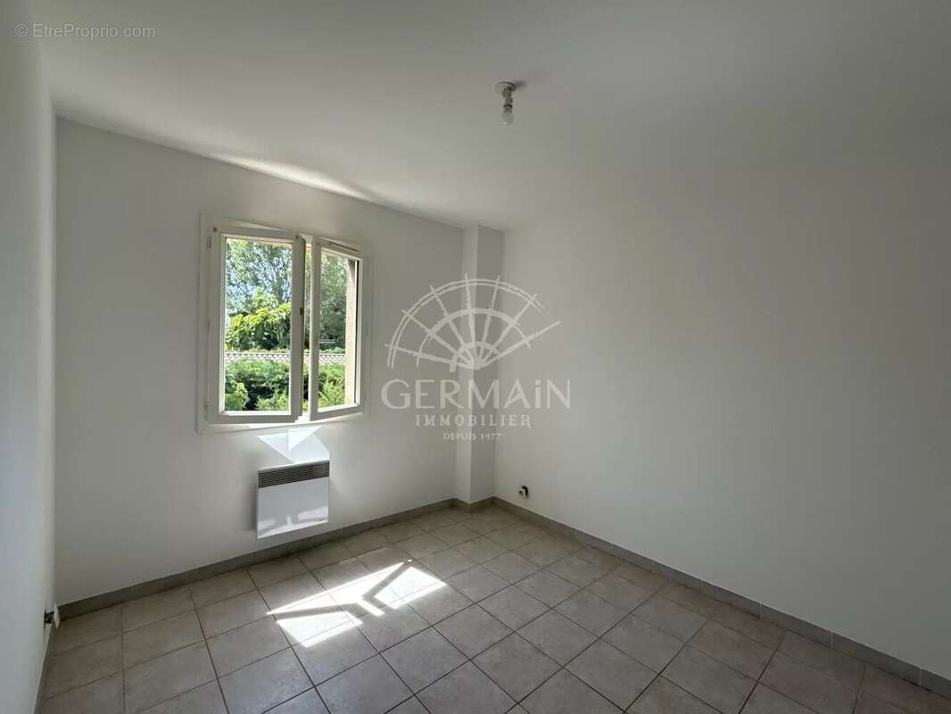 Maison à L'ISLE-SUR-LA-SORGUE