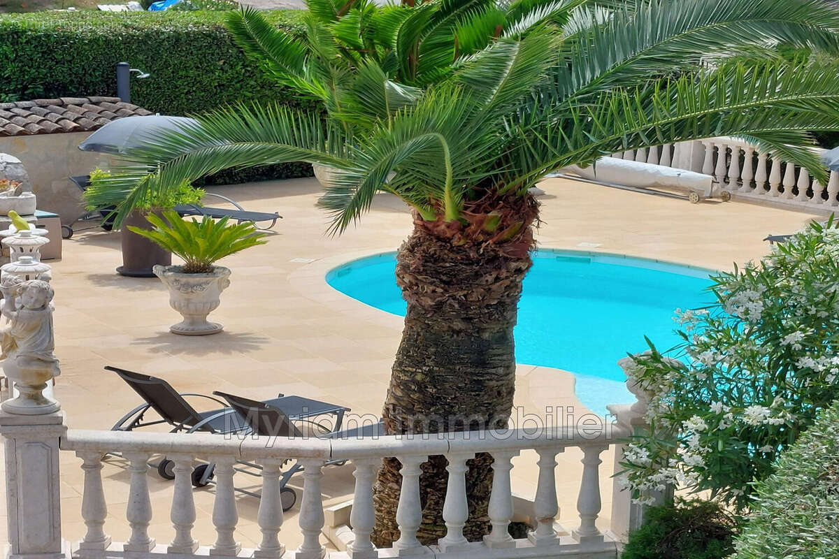 Maison à PEYMEINADE