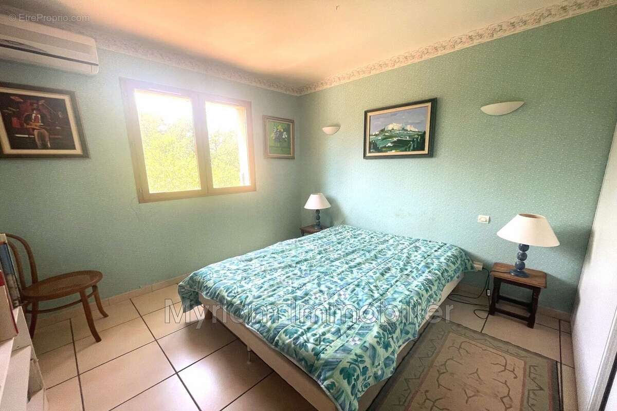 Maison à PEYMEINADE