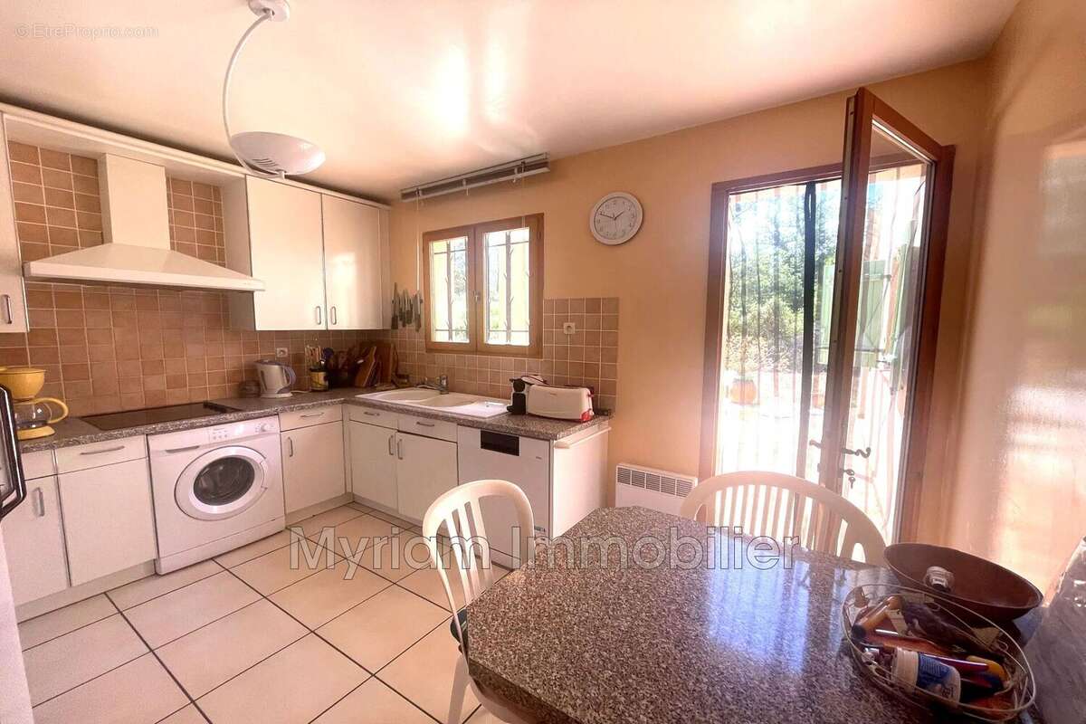 Maison à PEYMEINADE