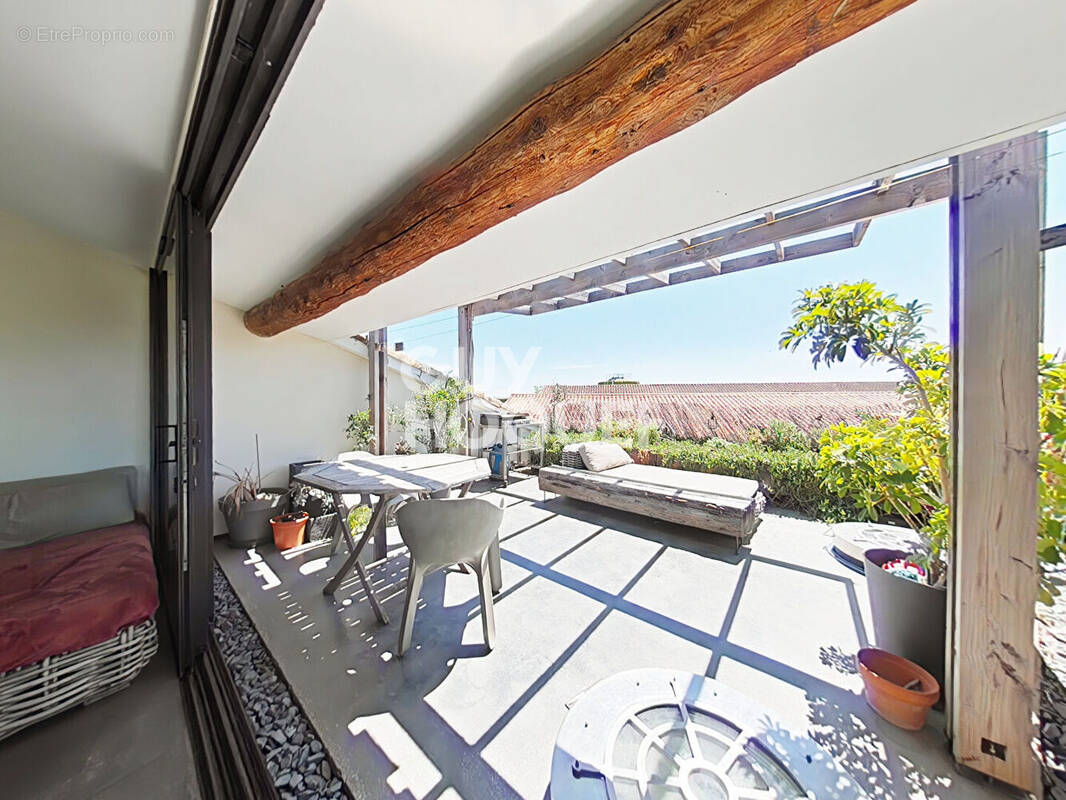 Maison à SAINTE-VALIERE